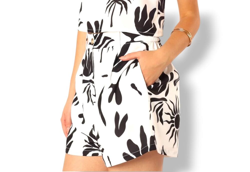 Petal & Pup Black White Abstract Print High Waist Linen Blend Shorts Size L